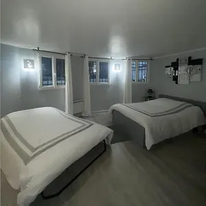 Beau Meuble 2min Du Moulin Rouge Apartamento Paris